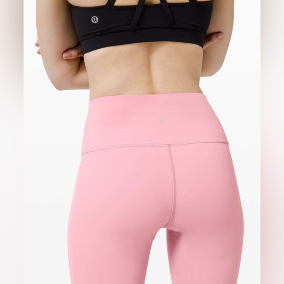 SOLD Lululemon Wunder Under Crop (High-Rise) Full-On Luxtreme 21" in Pink Taupe - Picture 3 of 8